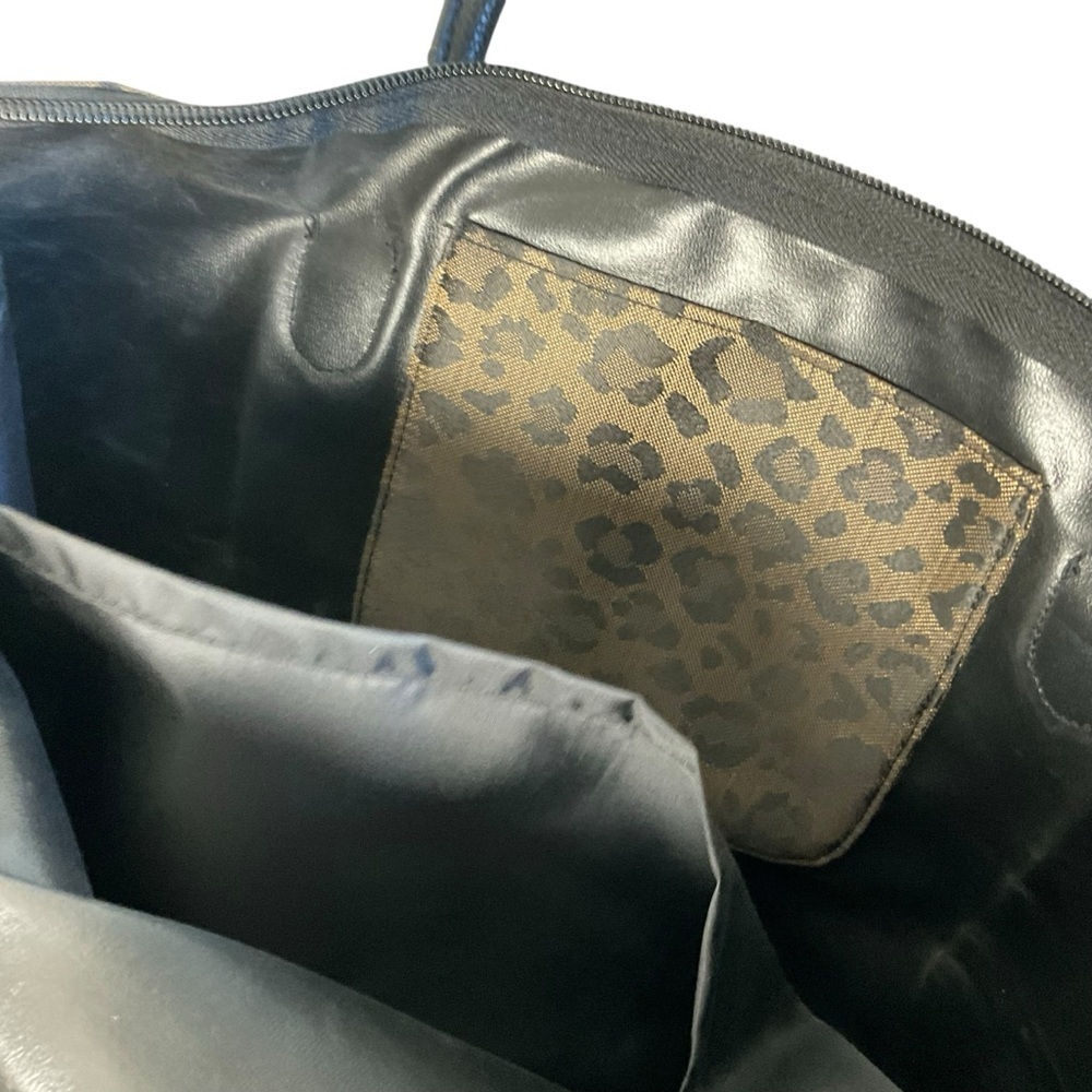 Leopard Print Foldable Tote Bag with Black Leather Trim — Chic Carryall - Picture 7 of 11